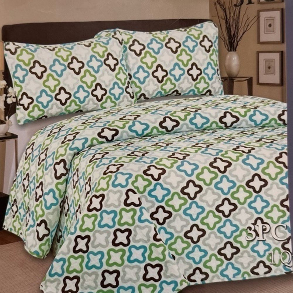Hotel at home Queen 3pc Quilt set Multi Color stylish quatrefoil print